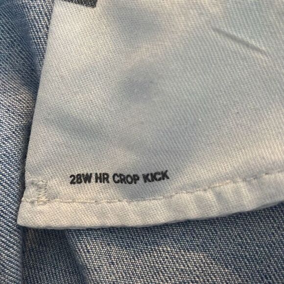 BDG Urban Outfitters High Rise Crop Kick Jeans Size 28 - Picture 5 of 6